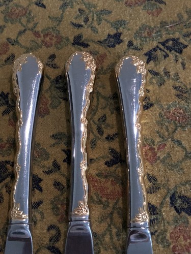 Community Oneida Golden Belle Rose Stainless Dinner Knives (3) - Picture 2 of 2