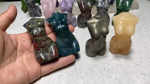 16pcs 3.0 inch Natural different quartz carved female model - Picture 4 of 4