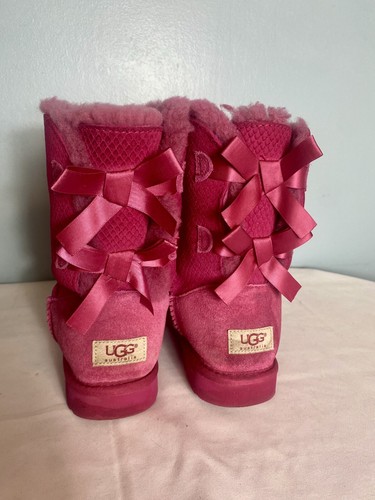 UGG Australia Stiefel Damen 8 Pink Bailey Bow Exotic Scale Tropical Sunset 1007526 - Bild 2 von 9