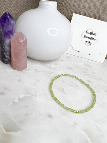 Natural 2-3MM Peridot Faceted Round Gemstone Stretchable Bracelet 6-8" For Woman - Picture 3 of 6
