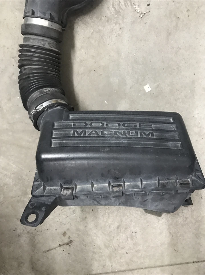 Коробка воздушного фильтра 1997-2003 Dodge Durango 5,2 л со шлангом. 53030762 53032089AB OEM - Изображение 2 из 4