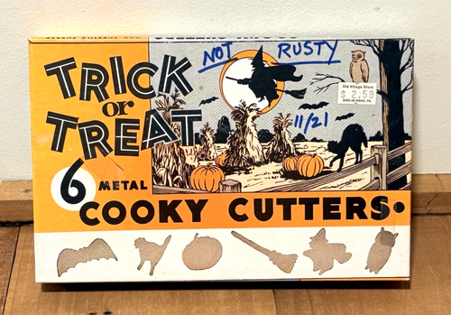 Halloween 6 Cookie Metal Trick-Or-Treat Cooky Cutters Vtg Original Set - Picture 2 of 7