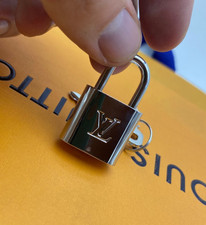 Louis Vuitton PadLock Lock 2 Key Silver Reflective Number 315 Authentic