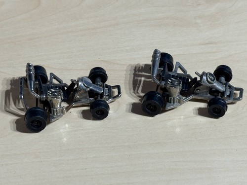 2 x Vintage Britains 9640 Go-Karts Drivers Missing - Picture 8 of 11