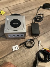 Nintendo DOL-101 GameCube Platinum Silver Console w/Cables  Tested