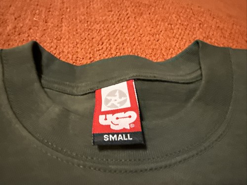 Camicia Uomo Vintage Prodotti Sotterranei Guarda la tua schiena Taglia S Made In USA - Foto 3 di 6