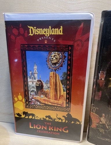 Disneyland Presents The Lion King Celebration &Main Street Electrical Parade VHS - Picture 3 of 6