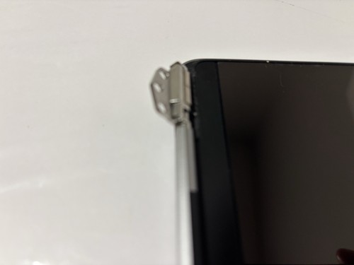 MacBook Pro 15"  2018 LCD Screen Assembly Gray - Picture 8 of 8