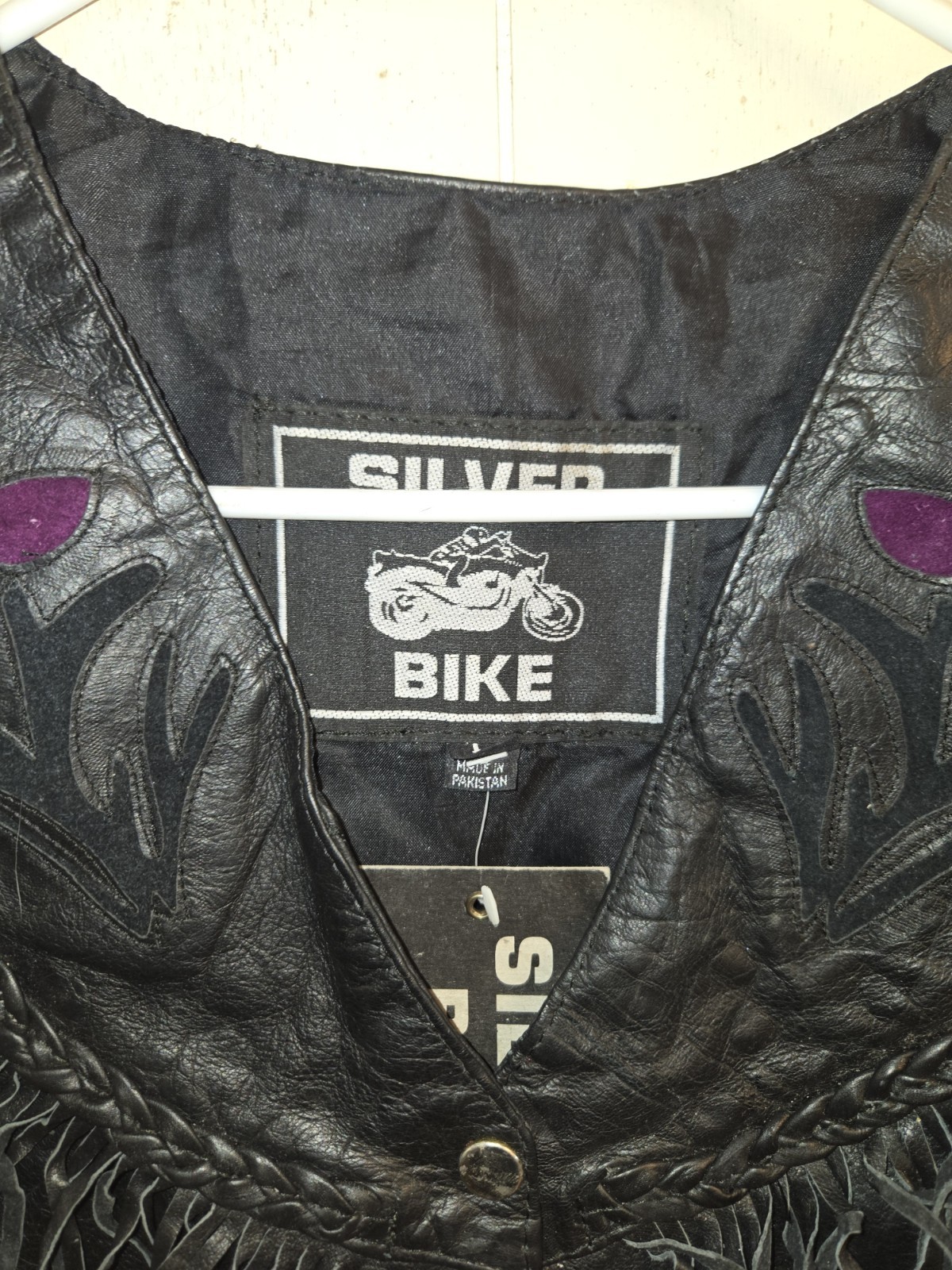 Picture 3 of 6