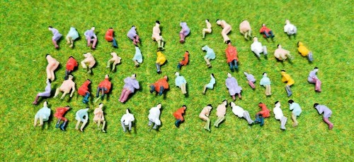 200 Stück Figuren 1:87 H0 stehende + sitzende Figuren Modellbau Konvolut Set NEU - Bild 5 von 8