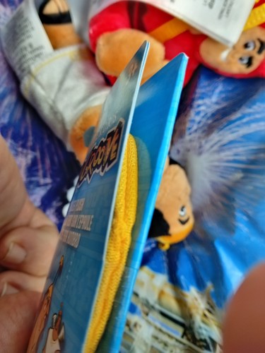 Peluche Imán de Hombro Ángel Diablo Ranura Emperadores Corona Parques Disney Nuevo - Imagen 5 de 5