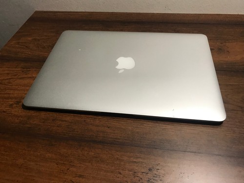 Working Apple 13" Macbook air laptop, intel i7, 8GB RAM, 250 GB SSD - Picture 7 of 16