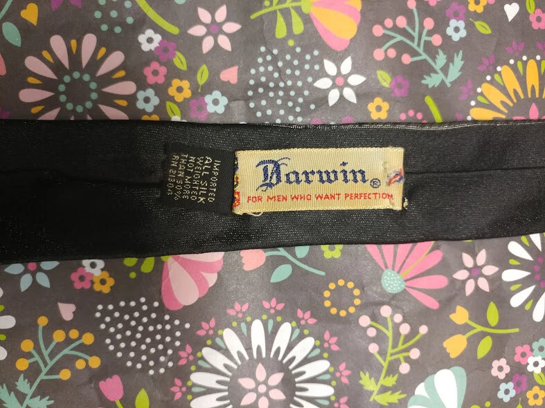 VINTAGE TIE DARWIN "FOR MEN WHO WANT PERFECTION" SILK BLACK & SILVER COLOR BLOCK - Image 2 of 4