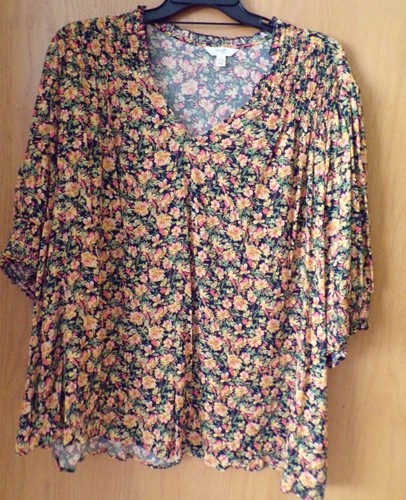 Pretty V-Neck Smock Tops~Choice of pattern~ Women's PLUS Size 4X (28W-30W)~NWT - Picture 6 of 6