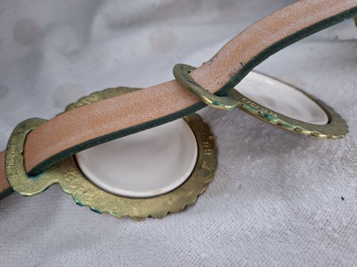 Brass Vintage Round Dog Springer Spaniel Plaque X4 With Display Strap - 第 10/13 張圖片