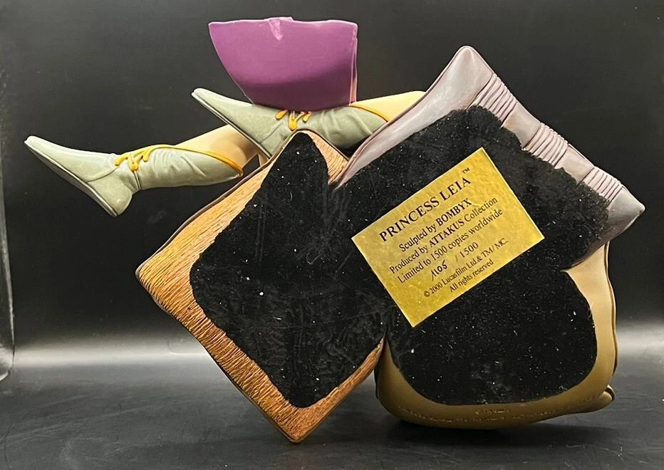 Star Wars Attakus Princess Leia Slave Statue Limited - Carrie Fisher Signed - Image 3 of 4