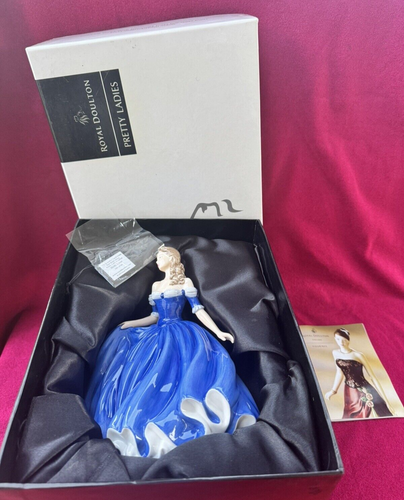 Royal Doulton 2004 Pretty Ladies With Love Figurine HN4746 with Box Fine China - Picture 2 of 17