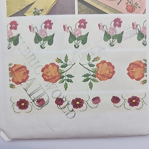 Vintage Simplicity 6442 Floral Embroidery Design Transfers Uncut Roses Flowers - Picture 4 of 5