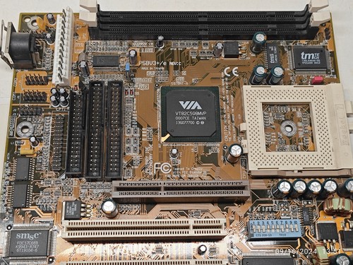 Super Socket 7 AT DFI P5BV3+/E Rev C Motherboard (VIA MPV3) AGP PCI ISA + Bonus - Picture 3 of 8