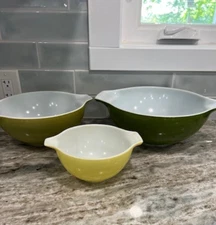 Vintage Pyrex Cinderella Bowls Set Of 3