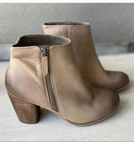 Nordstrom Trolley Boots Size 9