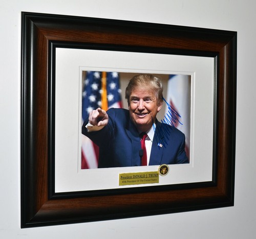DONALD TRUMP Signed President Autograph, COA UACC RD#228 FRAME, HAT, COLLECTION - Picture 2 of 13