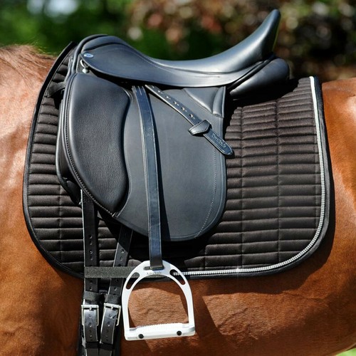 Almohadilla de silla de montar doma con adorno de cristal Kavalkade KavalEasy - negra o blanca - Imagen 2 de 5