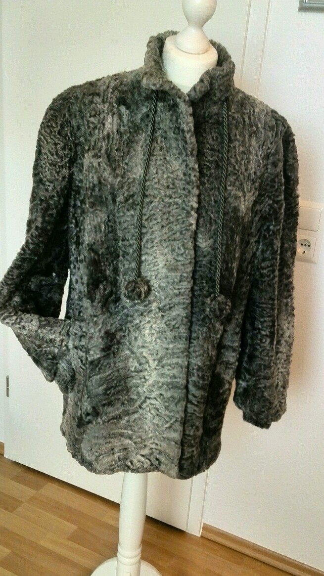 Wie neu Persianer Jacke Pelzjacke 38 40 44 46 M L XL grau dunkelgrau TOP Wie neu Persianer Jacke Pelzjacke 38 40 44 46 M L XL grau dunkelgrau TOP