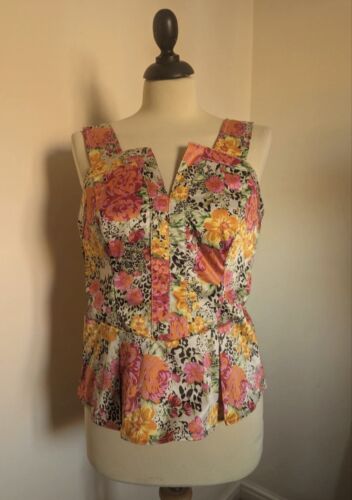 GUESS Women's Plunging Neck silky floral sexy top peplum full zip size L - Picture 3 of 8
