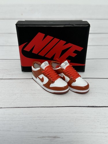 Nike Dunk Sneaker Keychain with Shoe Box 3D Gift/Charm High Quality - Picture 4 of 9