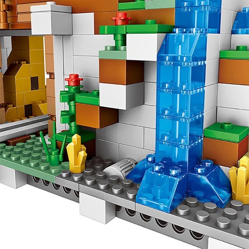MOC 21137 The Mountain Cave building Bricks Toy Gift Set - Read Description MOC 21137 The Mountain Cave building Bricks Toy Gift Set - Read Description