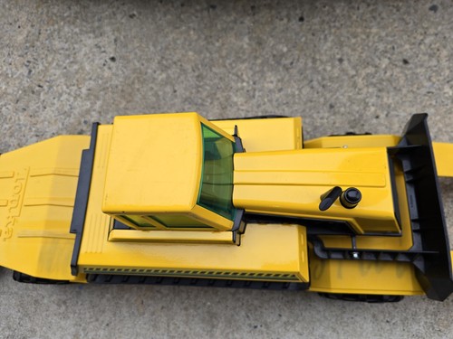 VERY RARE!! 1994 TONKA MIGHTY TRACTOR TRAILER WITH BULLDOZER - COMPLETE!!! - Picture 8 of 21