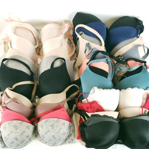 Reggiseno Victorias Secret e VS PINK lotto di 23 danneggiati da riutilizzare o riparare - Foto 13 di 13