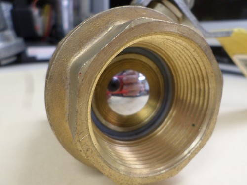 Mueller Valvola a sfera in ottone 1-1/2" porta completa con femmina filettata NPT 600 WOG - Foto 5 di 9