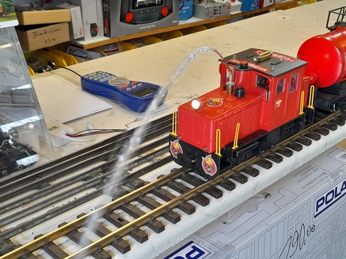 Spur G - LGB - FUNKTIONSMODELL - Feuerwehr + Tankwagen " einmaliges Modell ! ! !