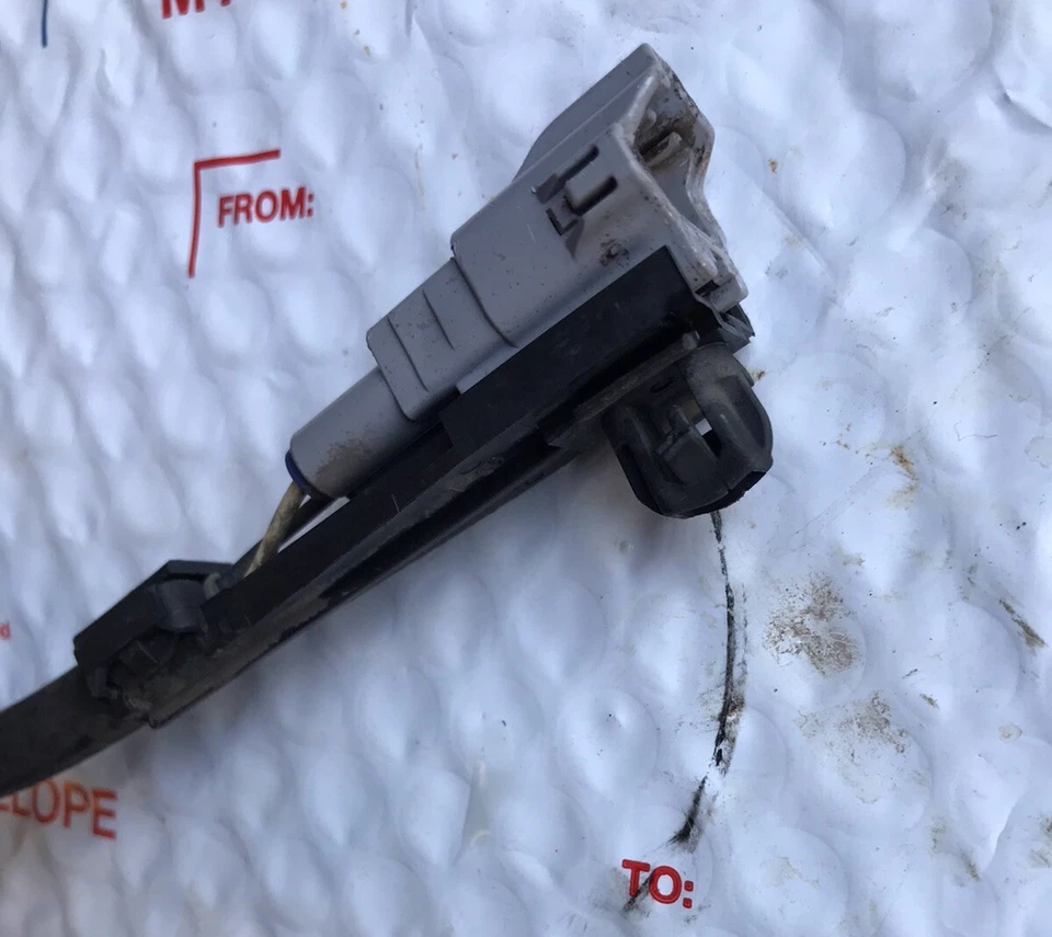 Датчик скорости левый передний для Toyota TundraTM Sequoia ABS 2000-2006 годов выпуска от оригинального производителя - Изображение 3 из 4