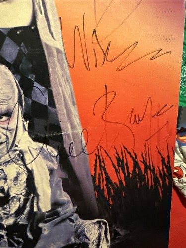 Night Breed Movie Poster Signed By Clive Barker - Picture 8 of 9