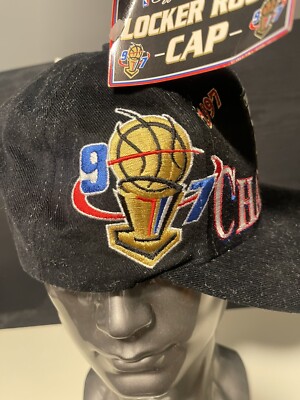 シカゴブルズ1997 NBAチャンピオンキャップCHICAGO BULLS Vintage 1997 NBA Chicago Bulls Championship Logo Athletic