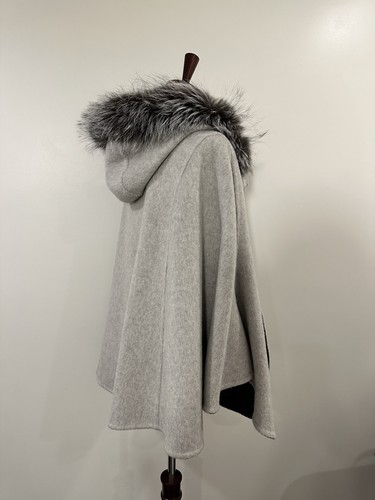 OVERLAND Anastasia Reversible Hooded Alpaca Wool-BlendCape with Fox Fur Trim S/M - Bild 14 von 19
