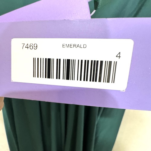 Ladivine Dress Womens 4 Emerald Green 7469 Formal Gown Deep V Maxi Evening - Picture 3 of 13