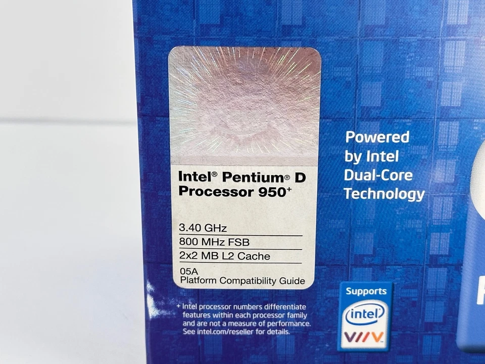 (NEW) Intel Pentium D Processor 950+ 3.40Ghz 800MHz FSB 2x2 MB - Image 2 of 4