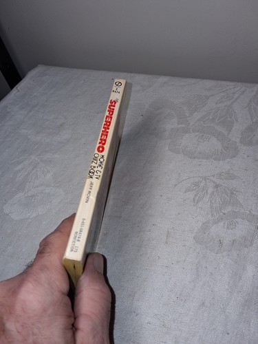 Vintage The Superhero Movie & TV Quiz Book First Edition Paperback - Picture 3 of 12