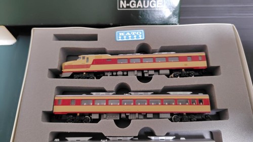 Kato N700 Kiha 81 & 221/813/223 Series Train Set (9-Piece) N Scale Model - Picture 5 of 10