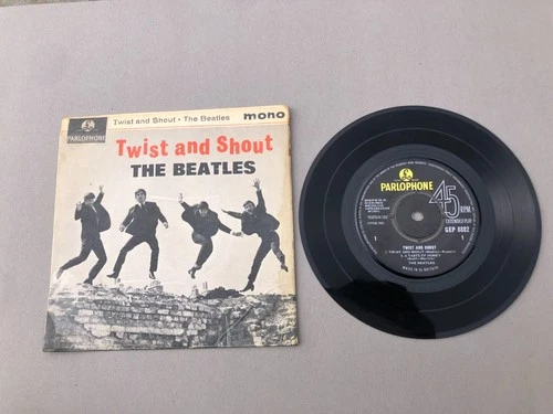 THE BEATLES Twist And Shout EP 1963 in very fine condition