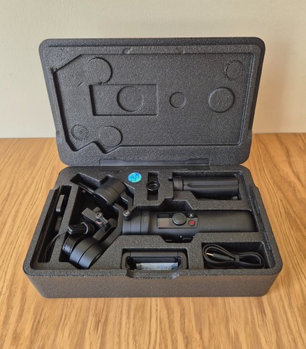 Zhiyun Crane M2 3-Axis Hanheld Gimbal & Zhiyun TransMount Mini Dual Grip - Picture 2 of 9