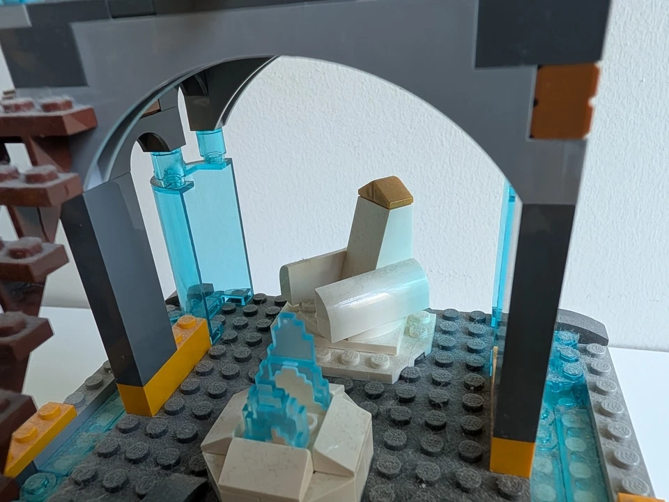 LEGO LEGENDS OF CHIMA: The Lion Chi Temple (70010) - Image 4 of 4