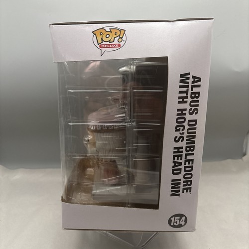 Funko Pop! Deluxe - Harry Potter -  Albus Dumbledore with Hog's Head Inn #154 - Picture 4 of 6