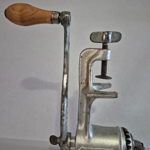 Antique Meat Grinder #2 Universal Manual Hand Crank No. 2 Cast Iron USA Good - Picture 3 of 13