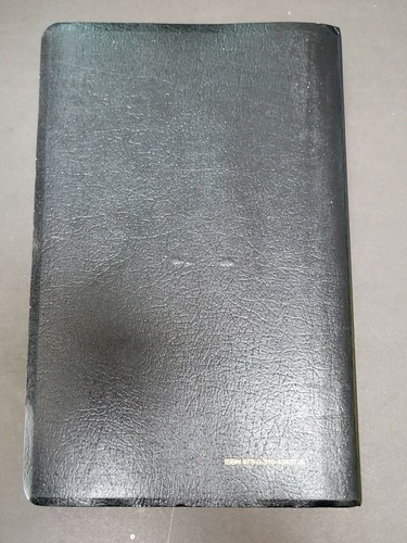 Holy Bible New International Version NIV Zondervan Black 2011 Gift and Award - Picture 3 of 9
