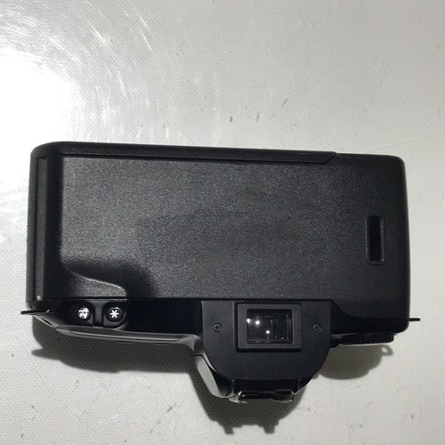 Canon EOS Rebel XS 10MP SLR Camera Body - Picture 7 of 10